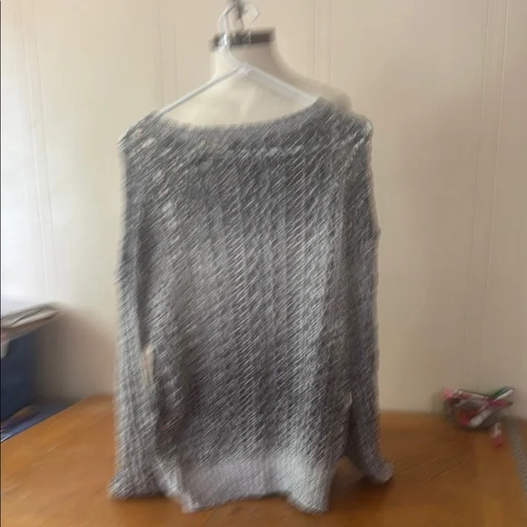 New York & Company Gray Open-Knit Sweater - Picture 3 of 13